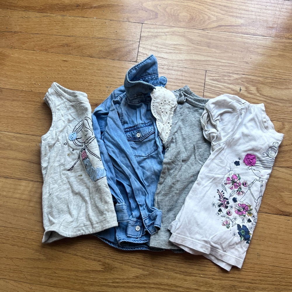 Lot of 3 Gap Ts & 1 Chambray Button Down - girls 3/4